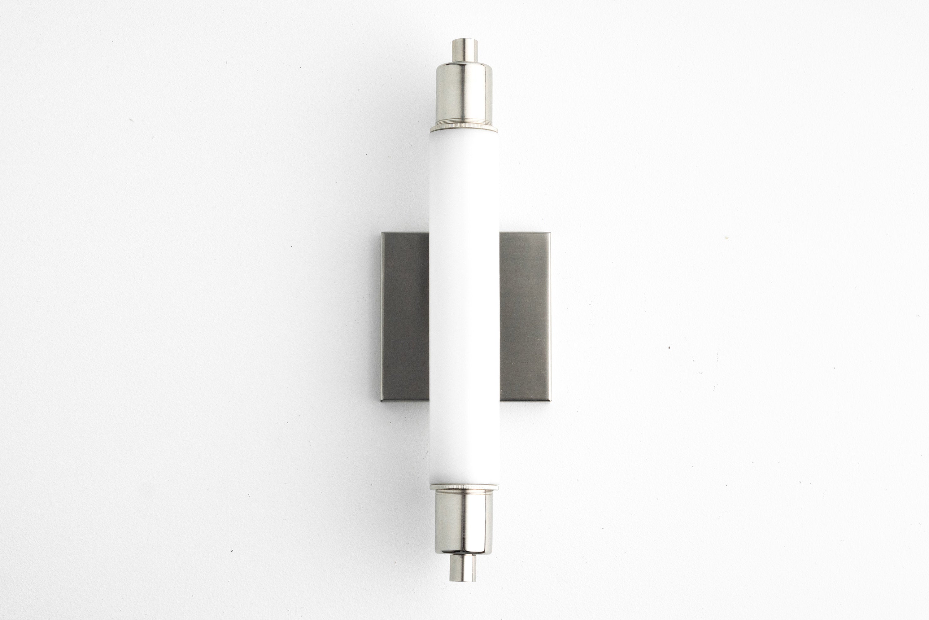 Ornato Luxe Modern Vanity Sconce - Art Deco Wall Light with Cylinder Shade | Esilora