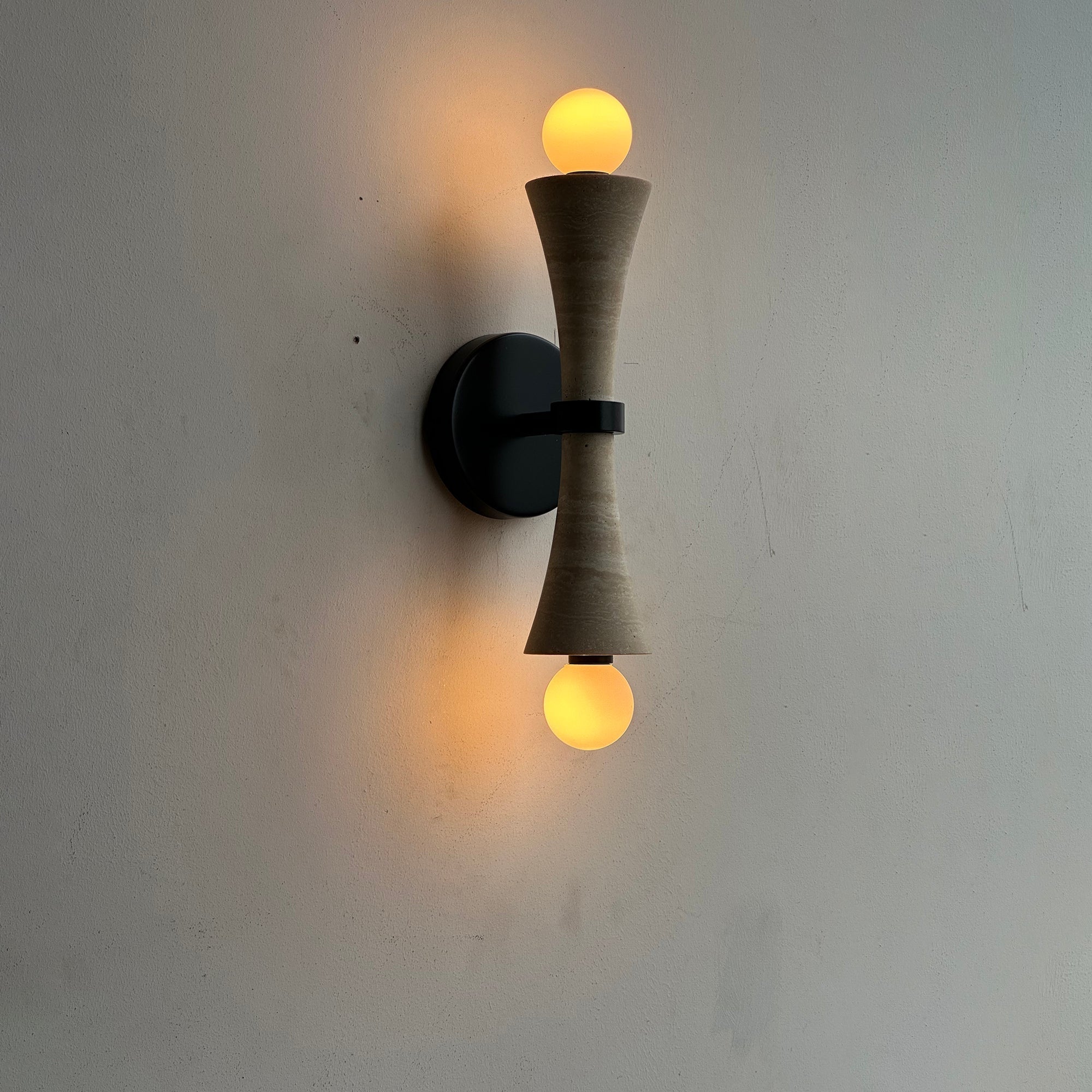 Moderne lineare Wandleuchte – Minimalistische LED-Leuchte für Schlafzimmer Wohnzimmer Flur | Esilora