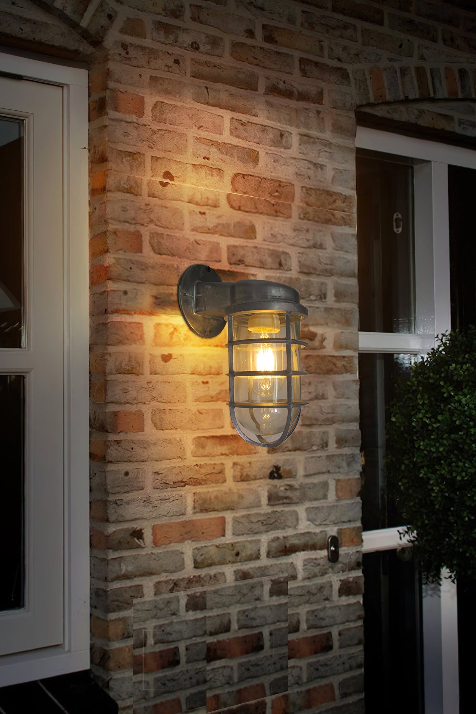 Lucid Dudley Wall Lamp | Esilora