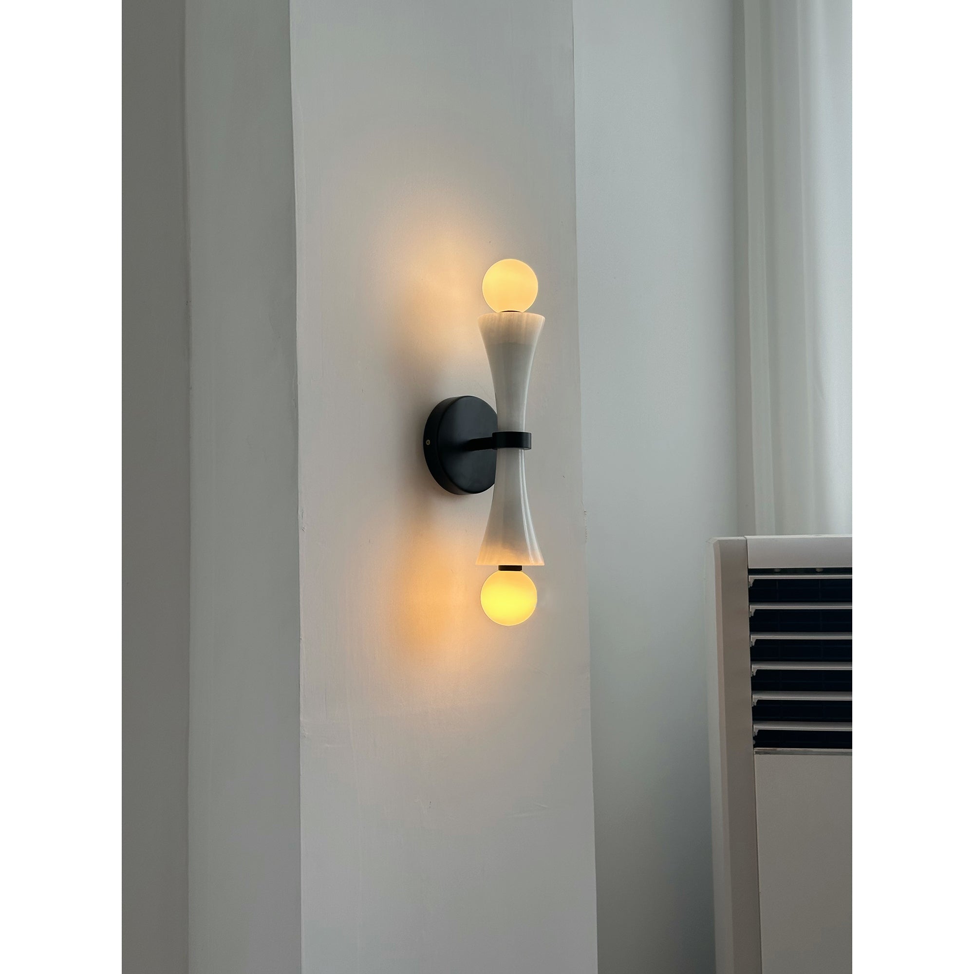Moderne lineare Wandleuchte – Minimalistische LED-Leuchte für Schlafzimmer Wohnzimmer Flur | Esilora