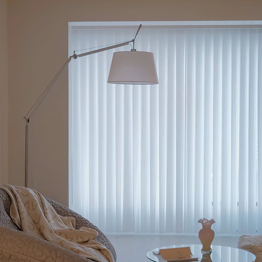 Velthea Floor Lamp | Esilora