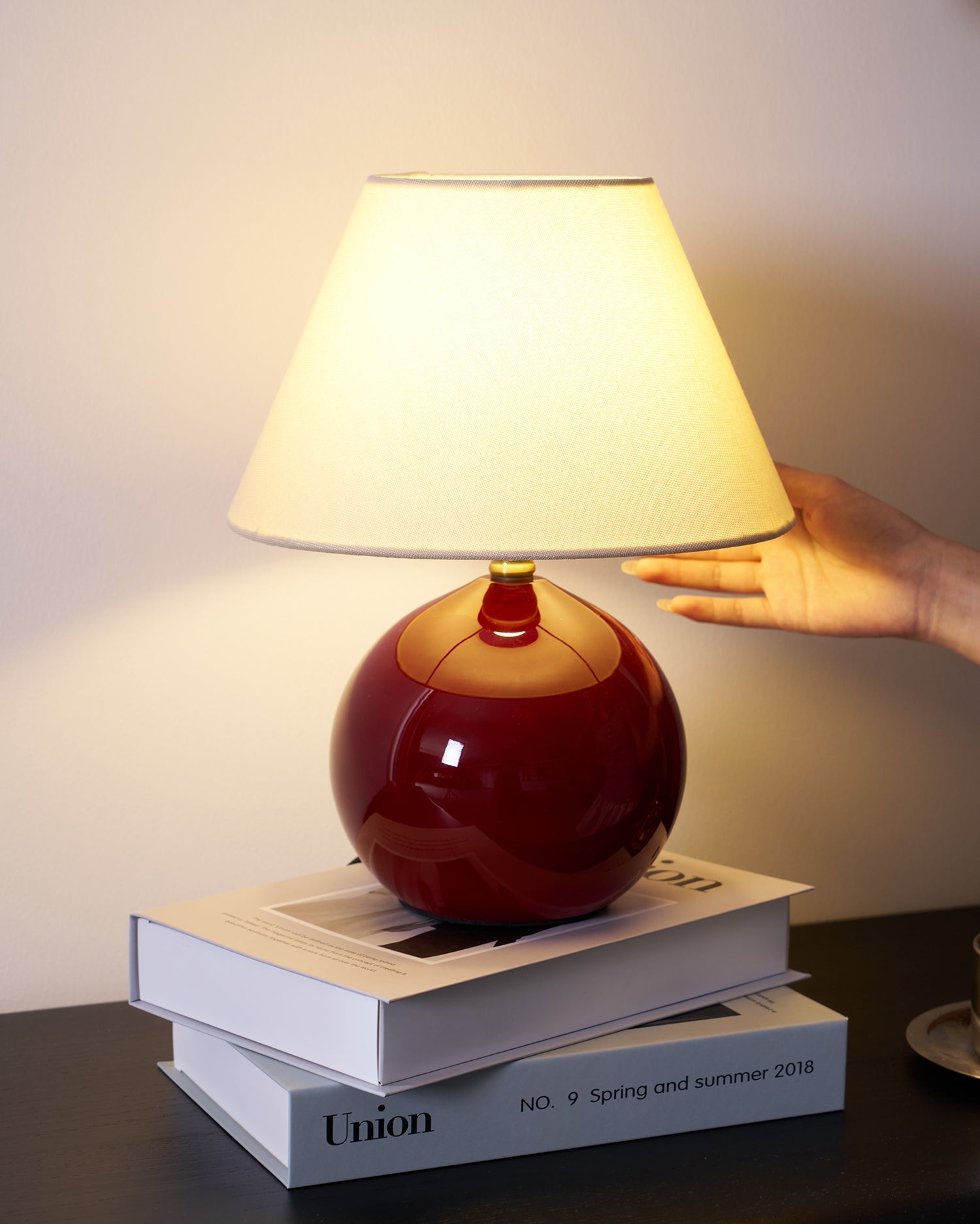 Red Nanu Table Lamp | Esilora
