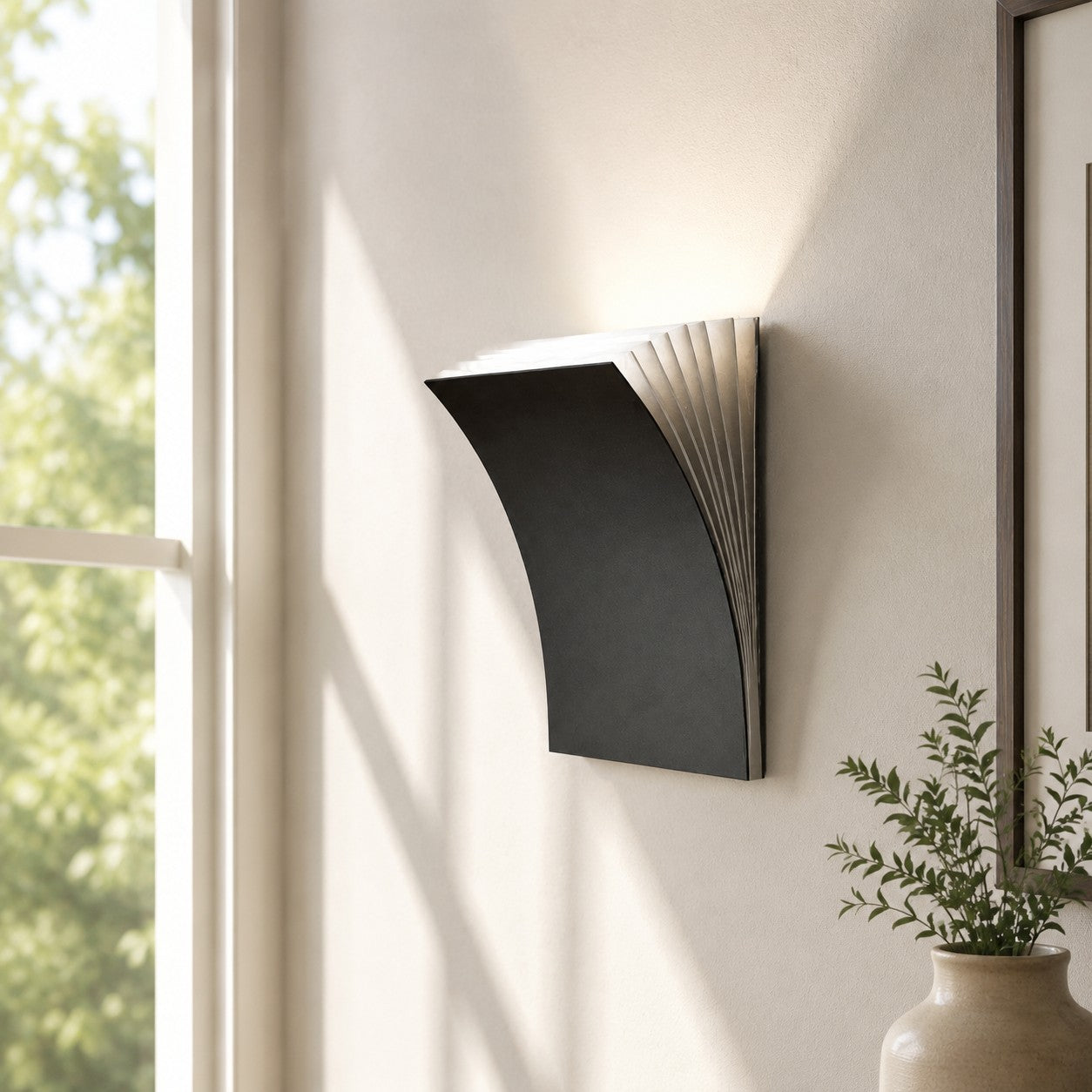Minimalistische Gebogene LED Wandleuchte für Flur oder Schlafzimmer | Esilora