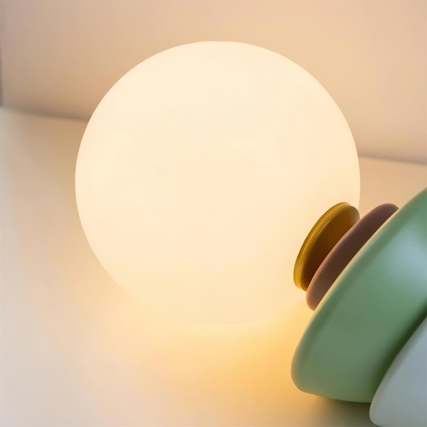Luma Globe Pendant Lamp | Esilora