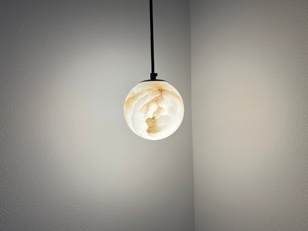 Nordic Minimalist Alabaster Pendant Light | Esilora