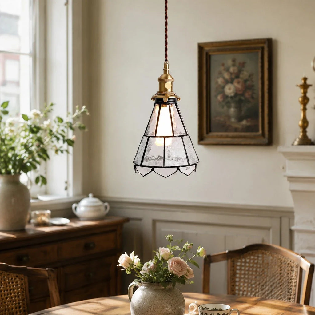 Lampada da parete in ottone e vetro ondulato in stile country francese | Esilora