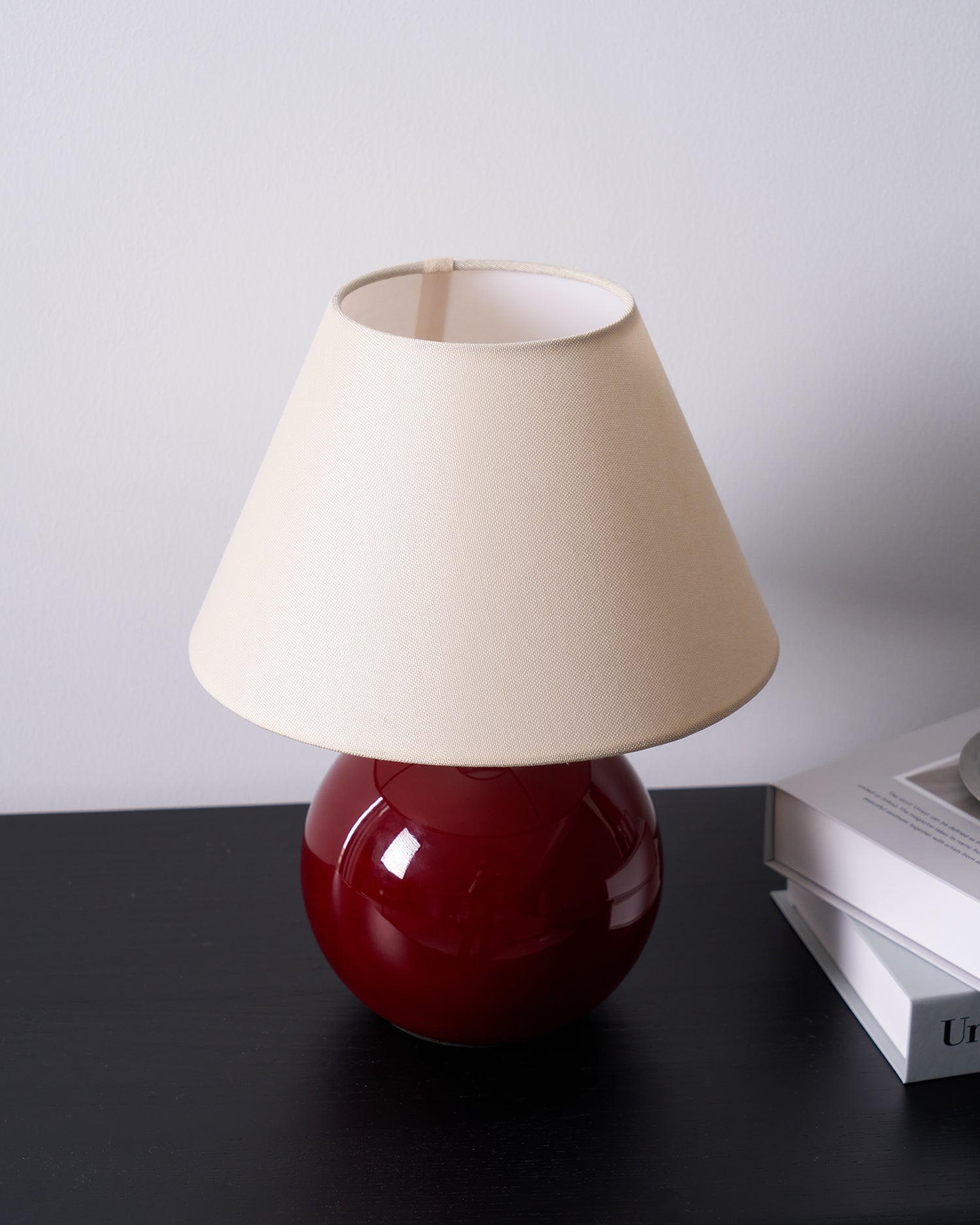 Red Nanu Table Lamp | Esilora