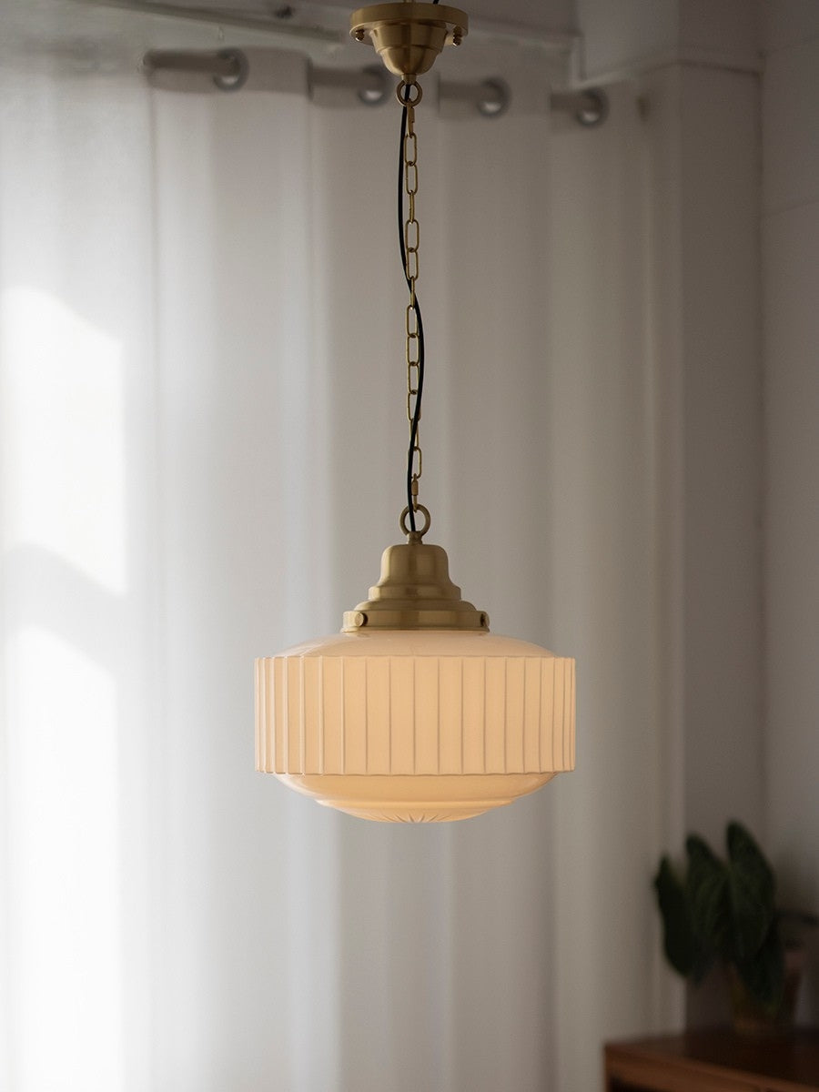 Opalume Glas-Pendelleuchte – Vintage Milchglas-Pendelleuchte im Art-Deco-Stil | Esilora