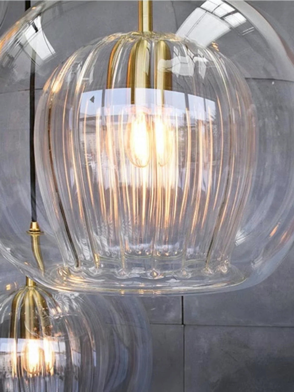 Modern Pleated Glass Pendant Light M39 | Esilora
