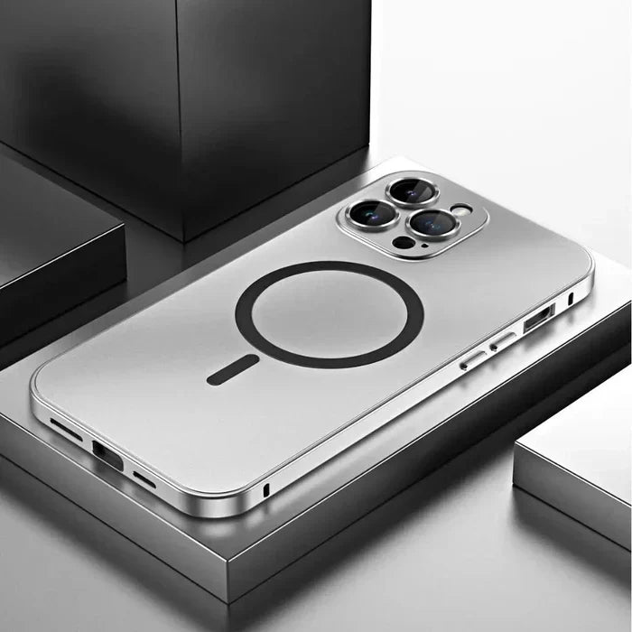 Slim and Durable Metal Smartphone Case for Daily Protection - Esilora