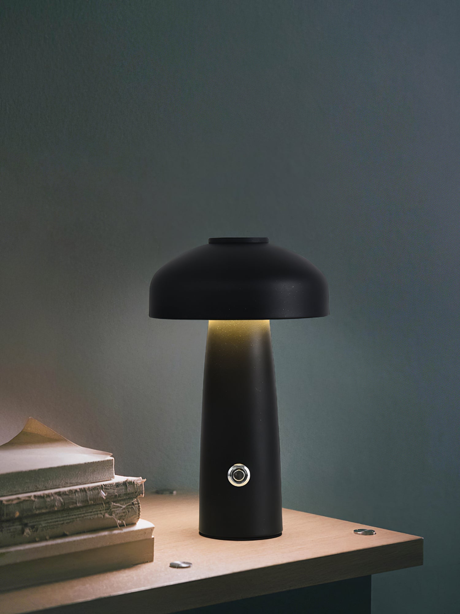 Leon Mushroom Table Lamp (built-in battery) | Esilora