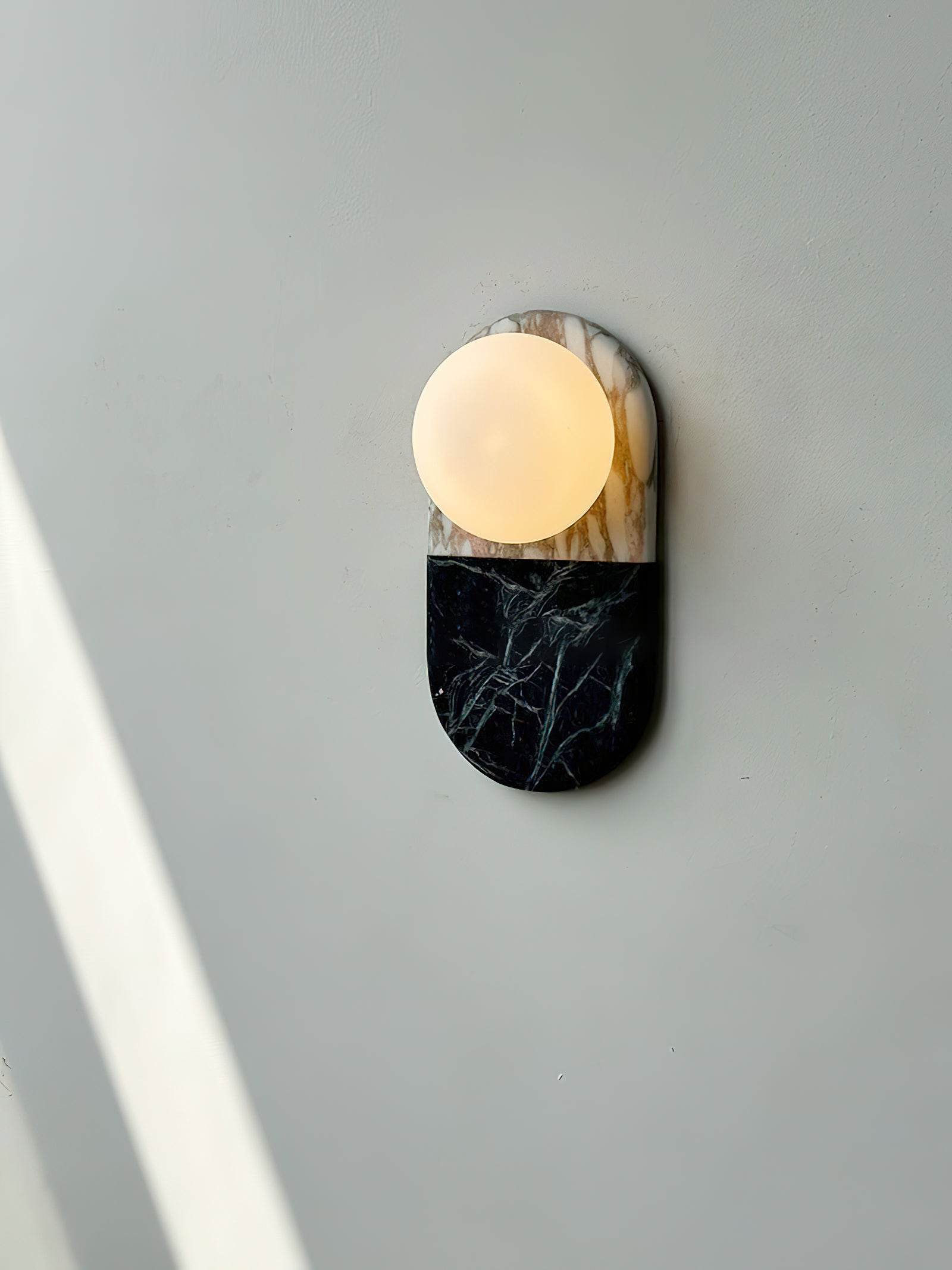 Pfaffikon Marble Sconce | Esilora