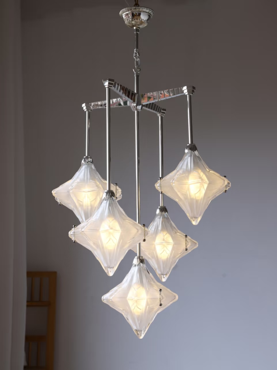 Art Deco Star Chandelier – Frosted Glass Deco Fixture for Dining Room – Astris Vega | Esilora