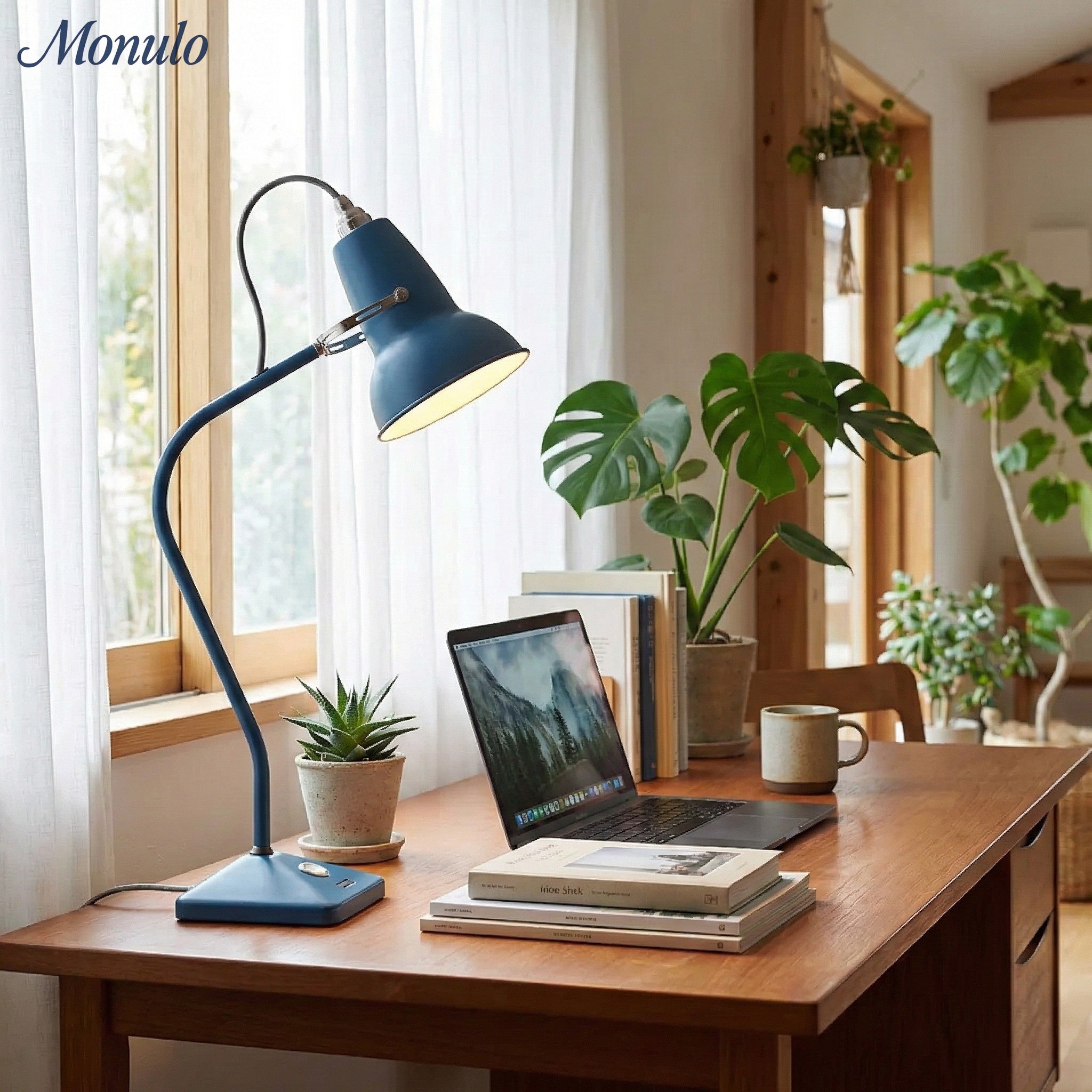 Modryx Pyramid Base Mini Table Lamp - Vintage Metal for Desk | Esilora