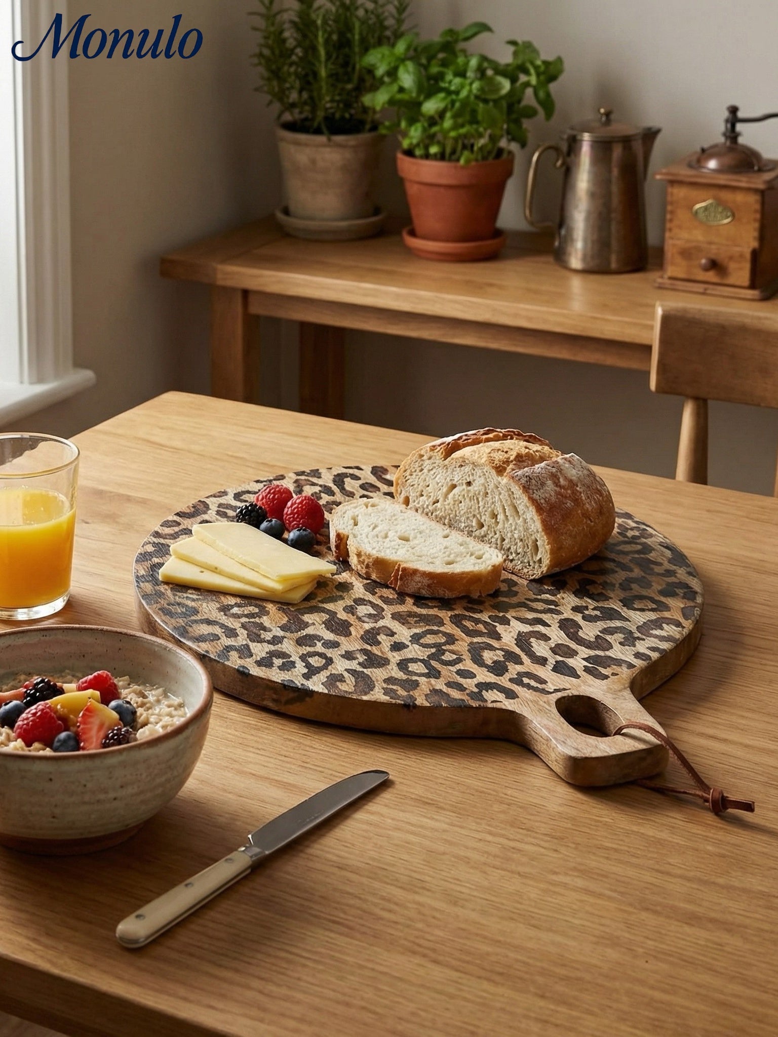 Tabla de madera maciza de sapeli Leopard: accesorio funcional de comedor para la isla de cocina | Esilora