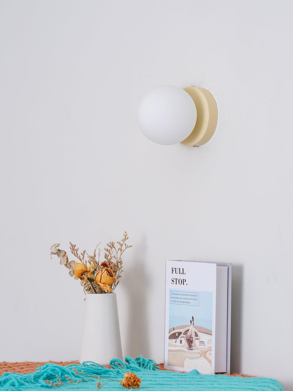 Rivolence Minimalist Fluid Modern Round Wall Sconce – Modern Indoor Accent Lighting for Bedroom or Study | Esilora