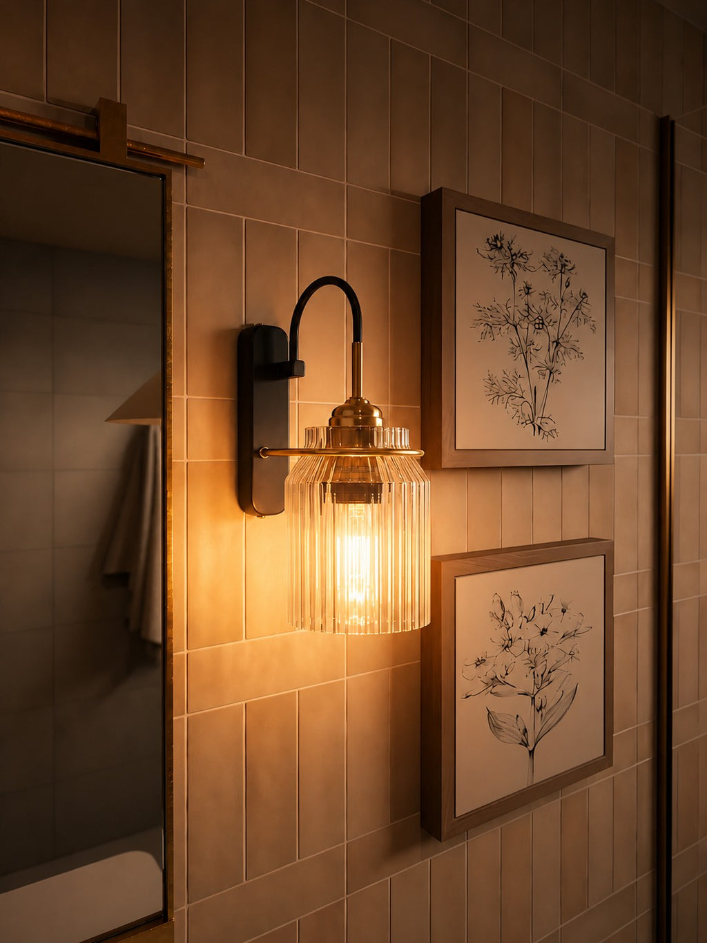 Modern Ribbed Brass and Glass Wall Sconce - Vanity Light for Bathroom Mirrors | Esilora