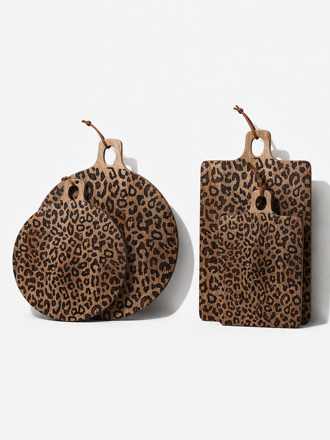 Deska z litego drewna sapelli Leopard – funkcjonalne akcesorium do jadalni i kuchni | Esilora
