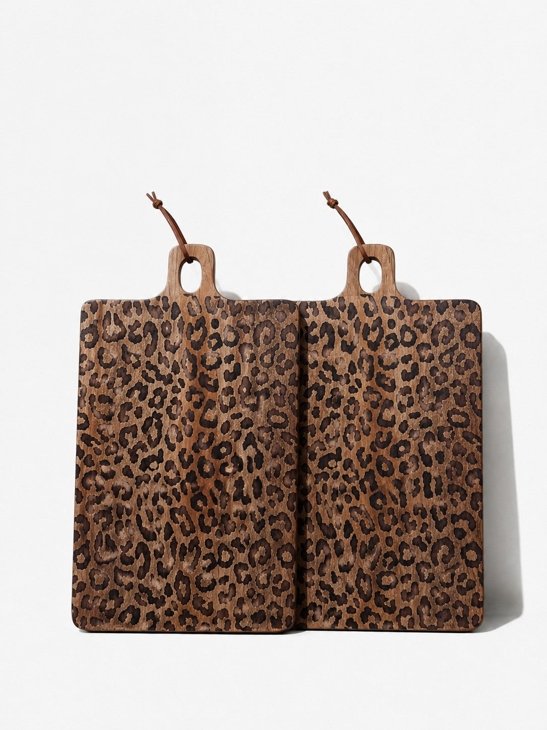 Tabla de madera maciza de sapeli Leopard: accesorio funcional de comedor para la isla de cocina | Esilora