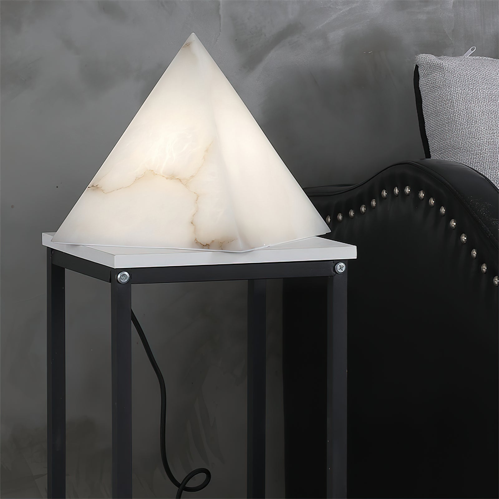 Alabaster Pyramid Table Lamp | Esilora