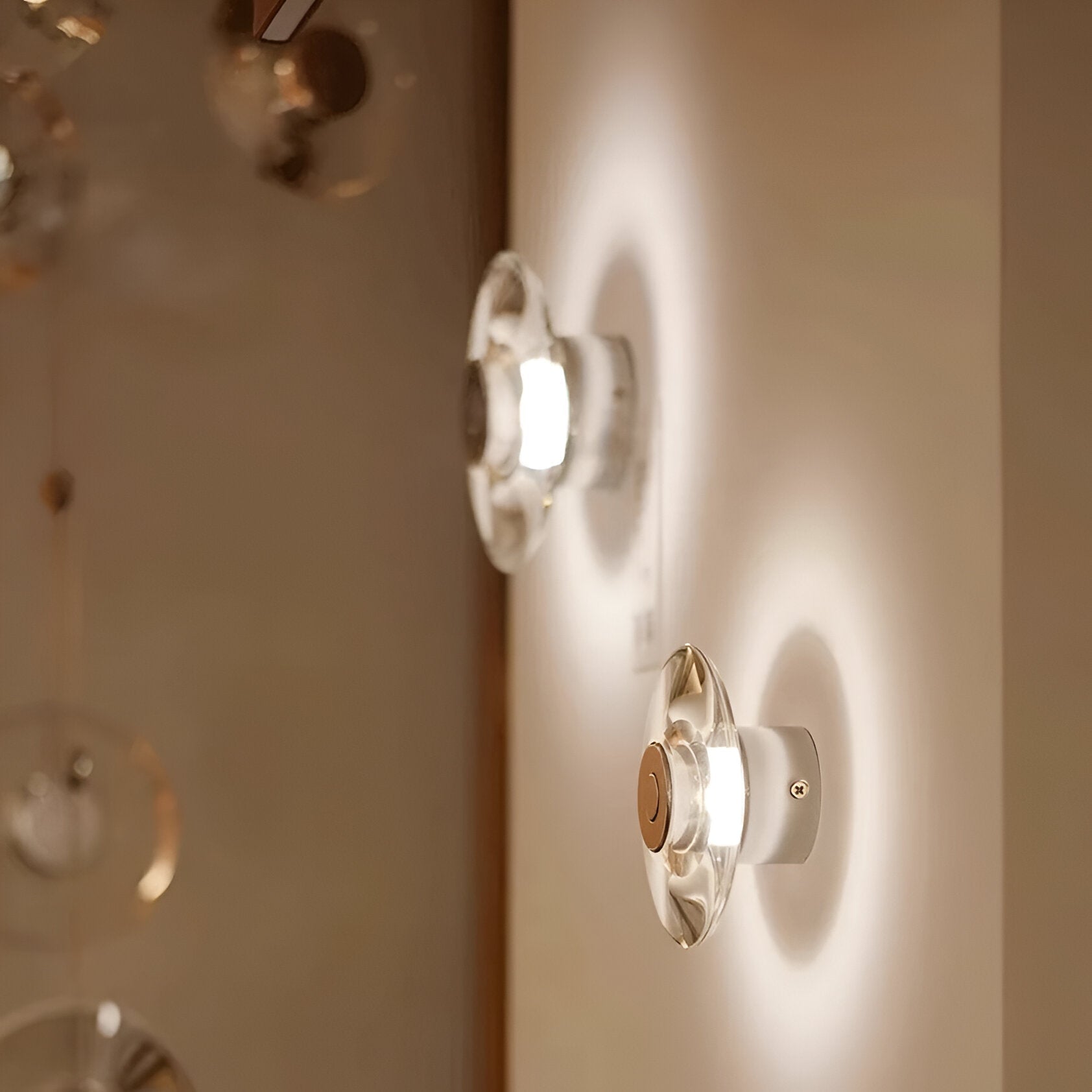 Italian Crystal Minimalist Clementine Wall Light | Esilora