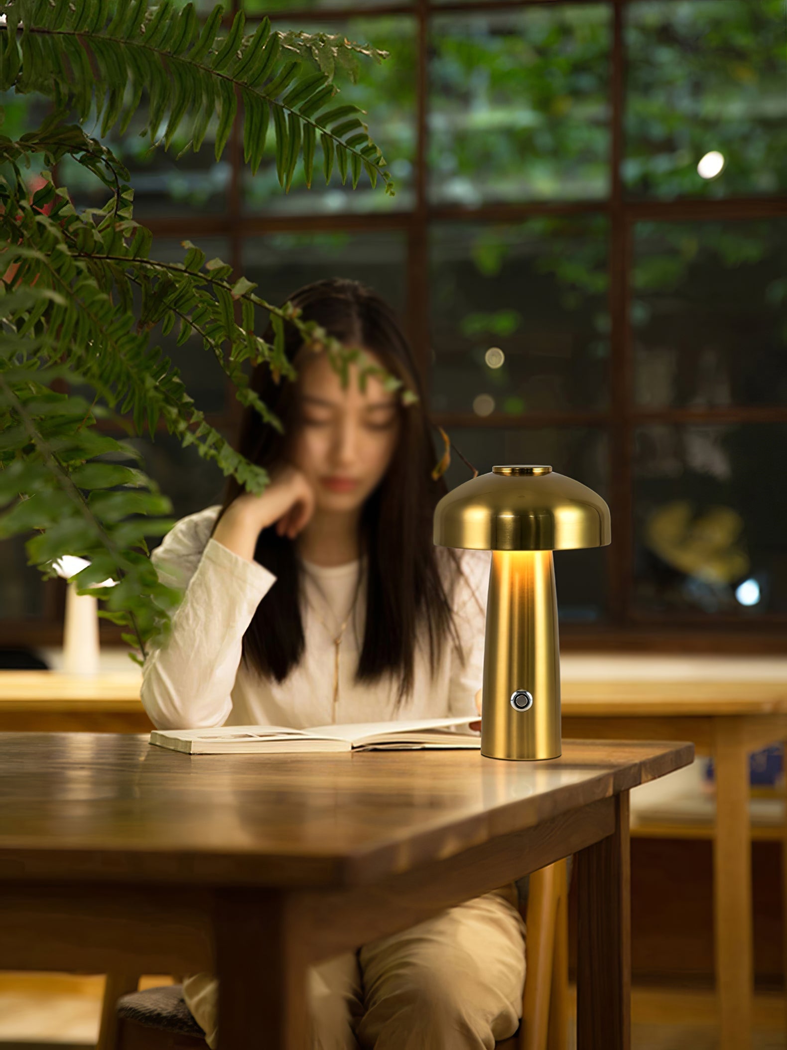 Leon Mushroom Table Lamp (built-in battery) | Esilora
