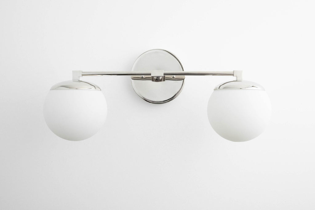 Applique da parete Glorica Glass Modern a 2 sfere – Luce da toilette per bagno | Esilora