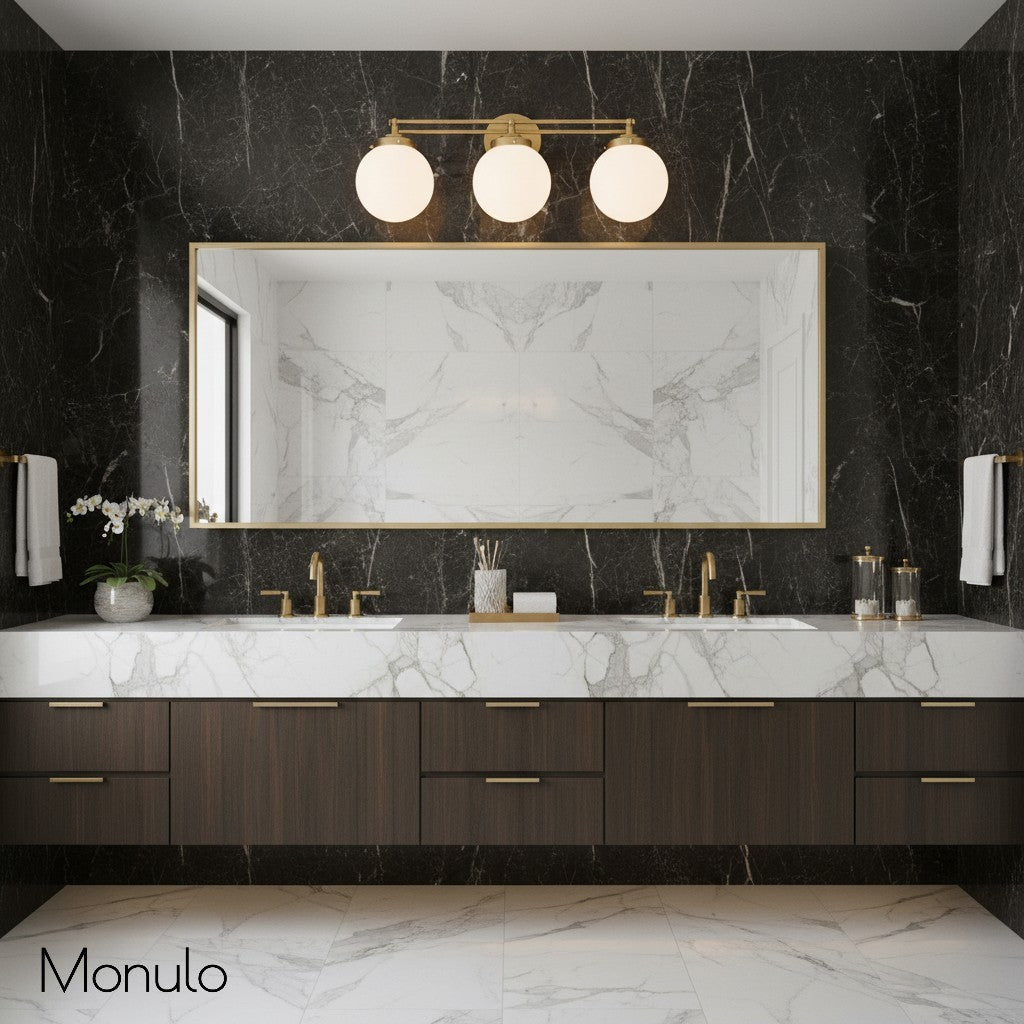 مصباح حائط عصري للحمّام من زجاج Glorica Glass بثلاثة مصابيح كروية للمرآة | Esilora