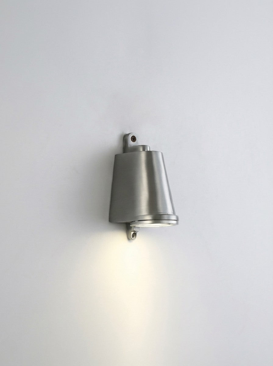 Industrial Outdoor Wall Light – Waterproof Sconce with Bluebell Shape | Esilora
