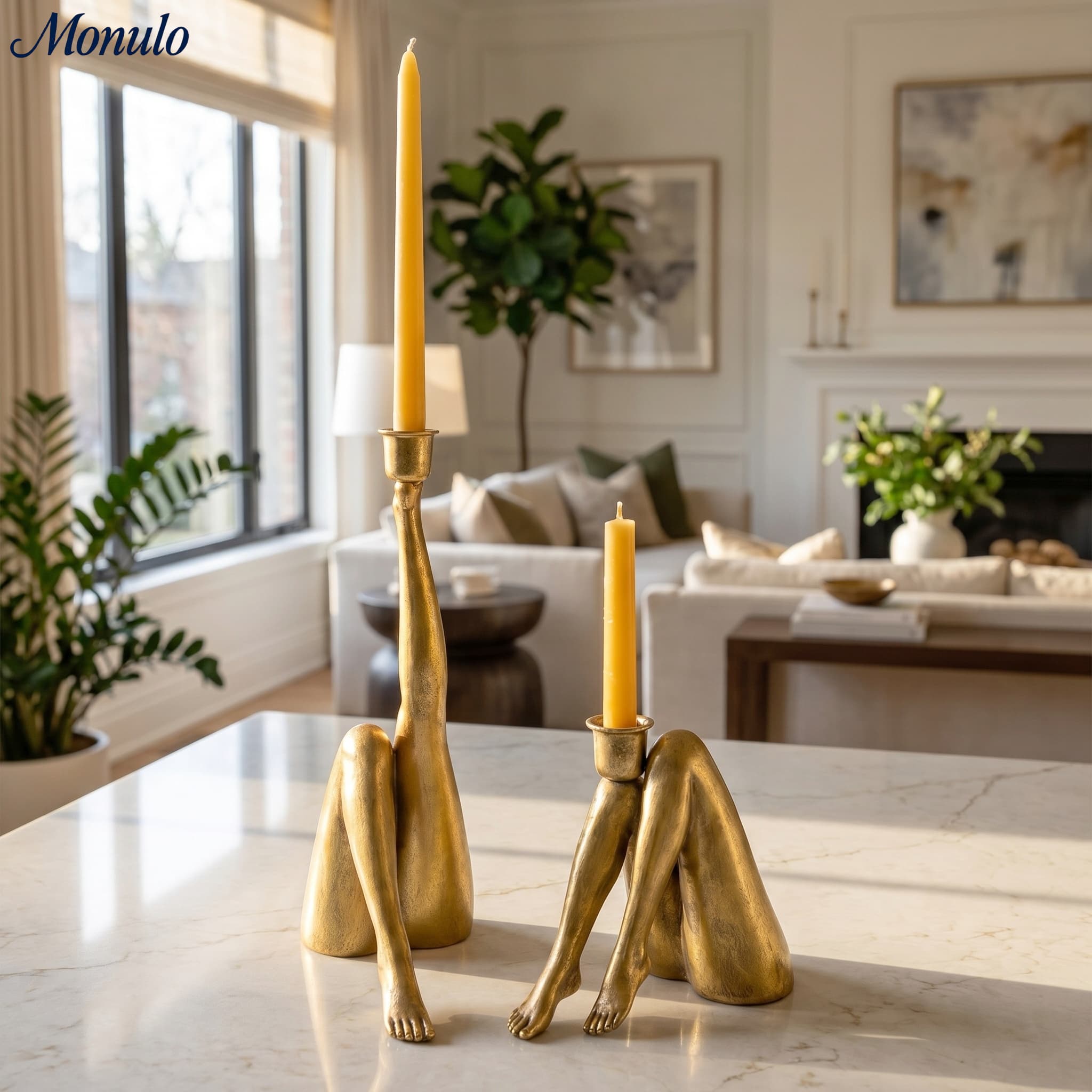 Bougeoir décoratif Kickra avec base sculpturale à pieds dorés - Décoration pour salle à manger et salon | Esilora