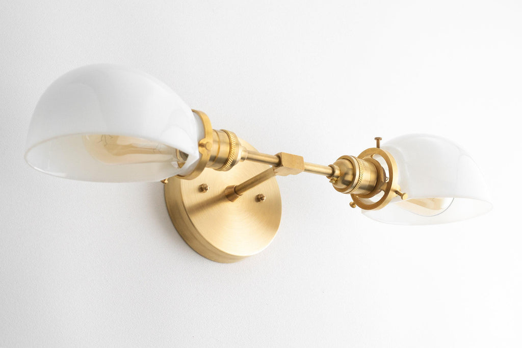 Ornato Luxe Art Deco Schminkspiegel-Wandleuchte – Opalglas-Wandlampe für Bad & Ankleidezimmer | Esilora