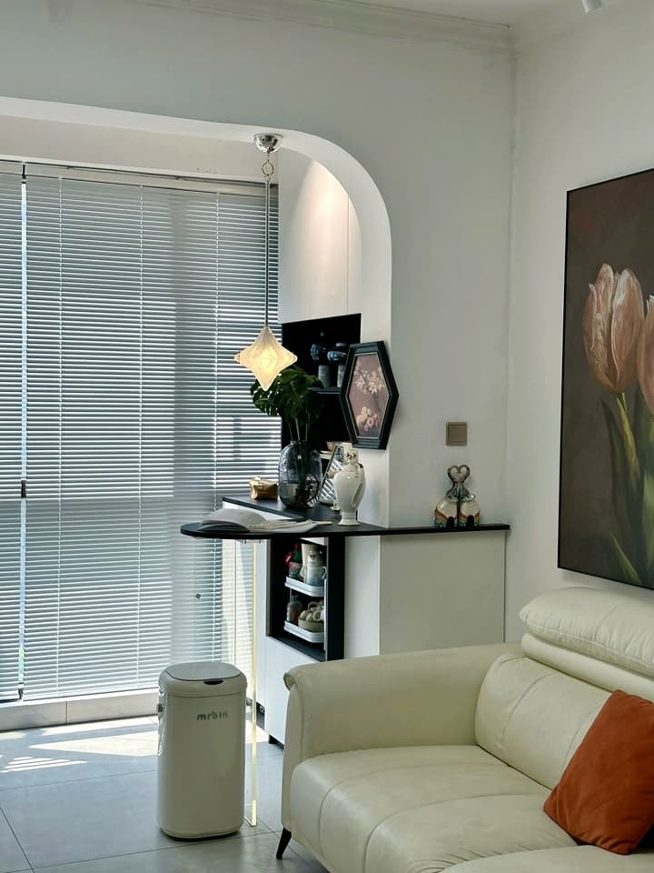 Art Deco Star Pendant Light - Frosted Glass Pendant with Geometric Style - Astris Elara | Esilora