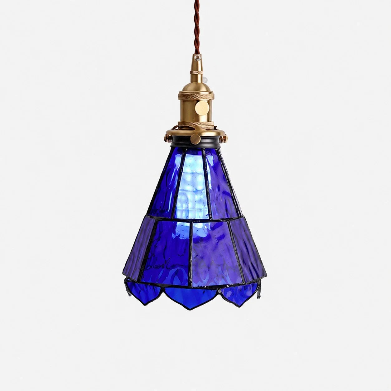 Lampada da parete in ottone e vetro ondulato in stile country francese | Esilora