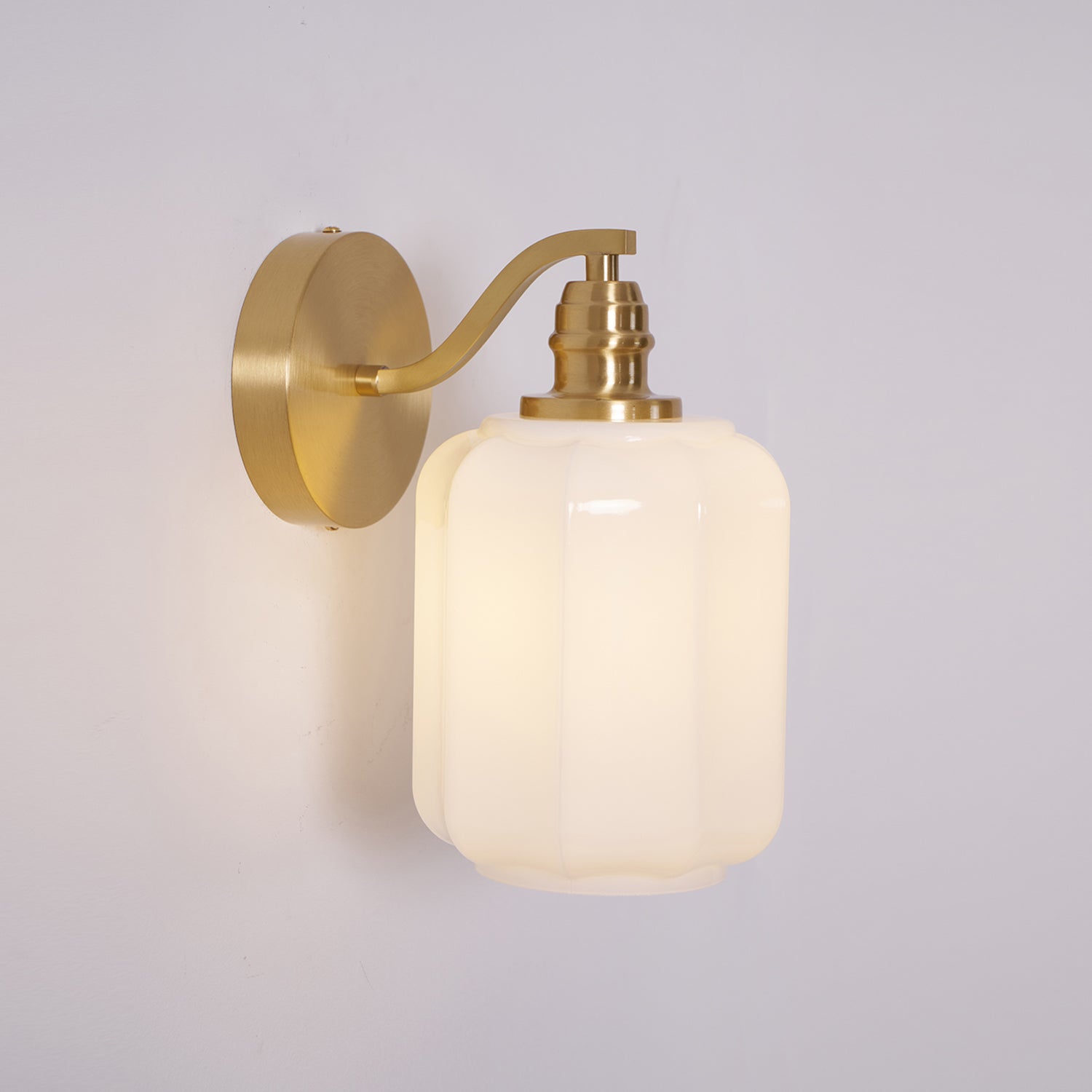 Henry Wall Lamp | Esilora