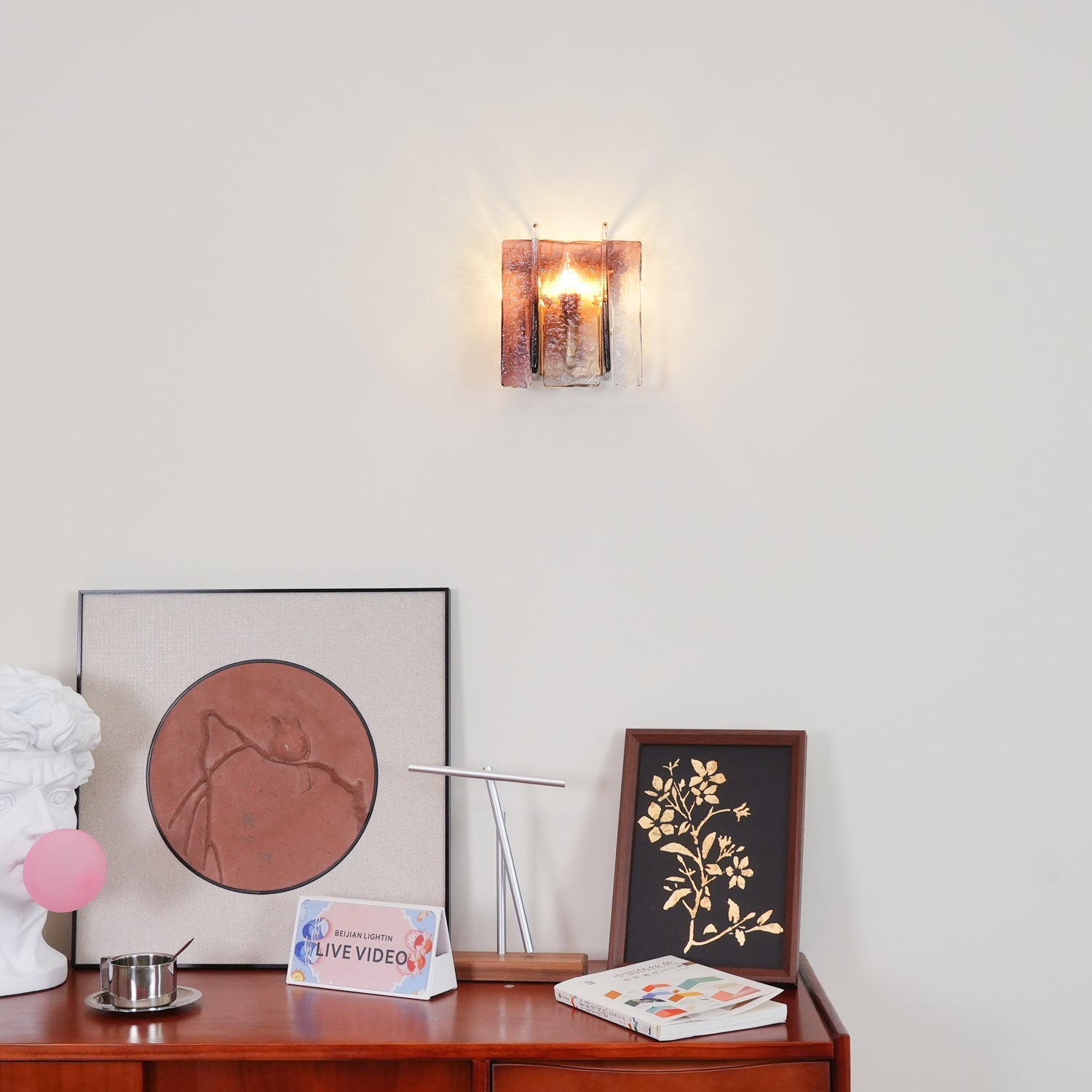 Verdura Architectural Wall Mounted Lamp with Glass Panel Design | Esilora