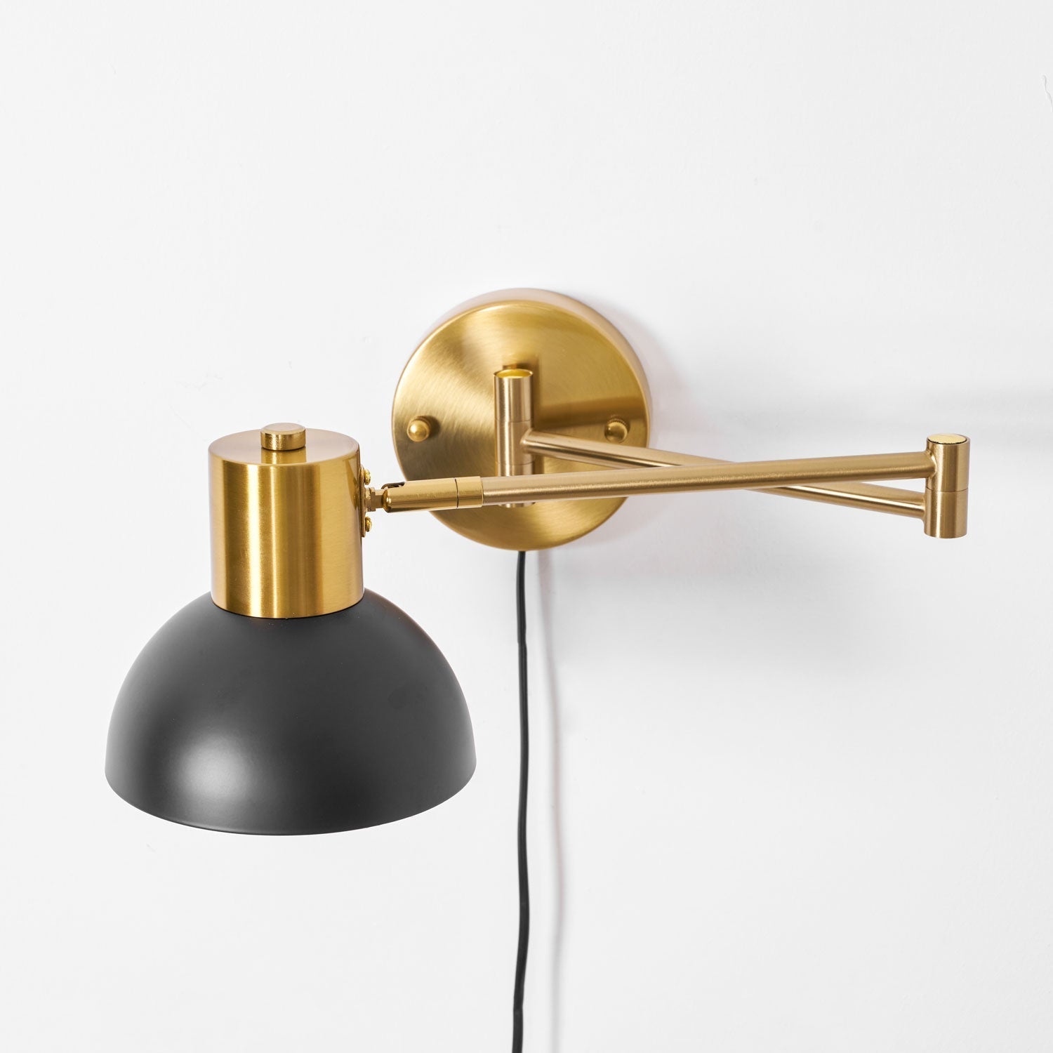 Adjustable Arm Plug In Wall Lamp | Esilora