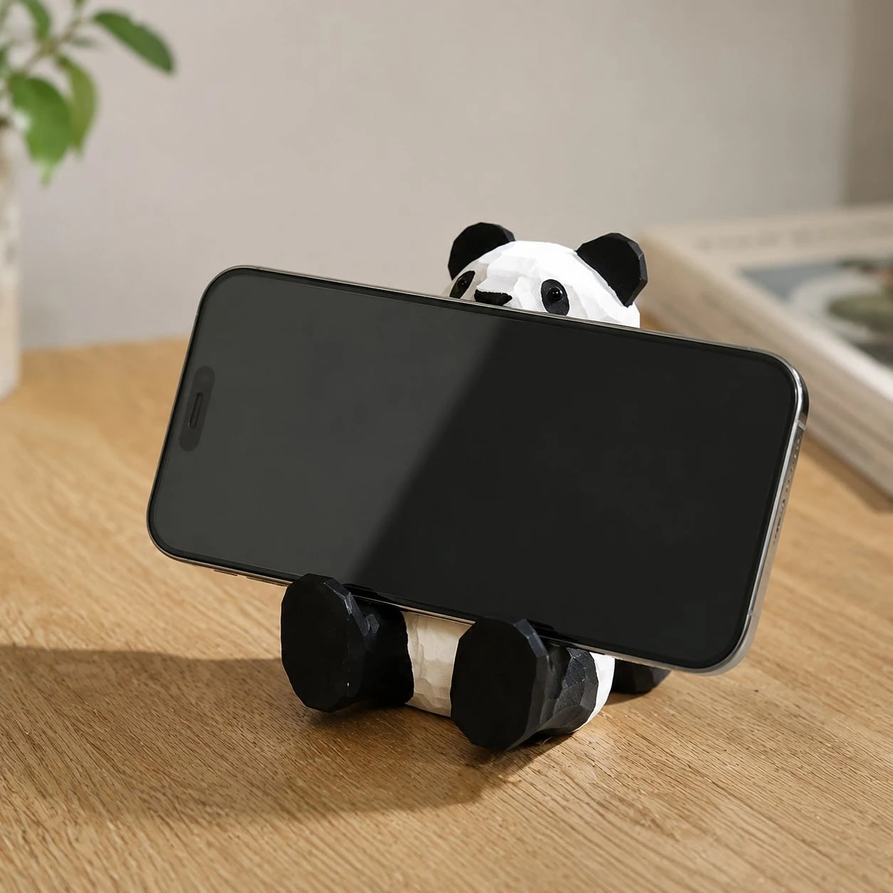 Support de téléphone en bois sculpté à la main représentant un animal | Esilora
