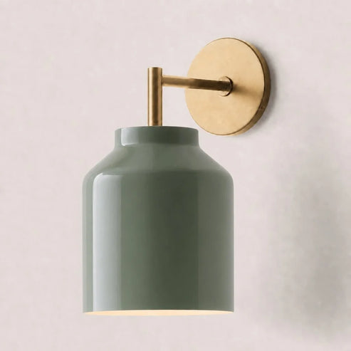 Hanton minimalistisk væglampe – væglampe i vintage-mælkeglas og metaldetalje | Esilora