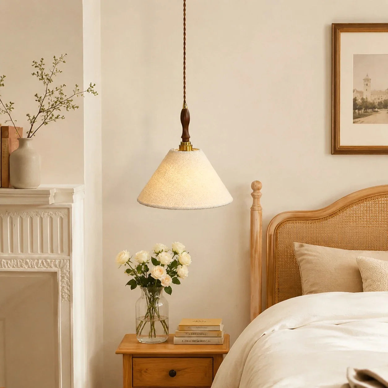Lampada a sospensione vintage francese in tessuto color crema | Esilora