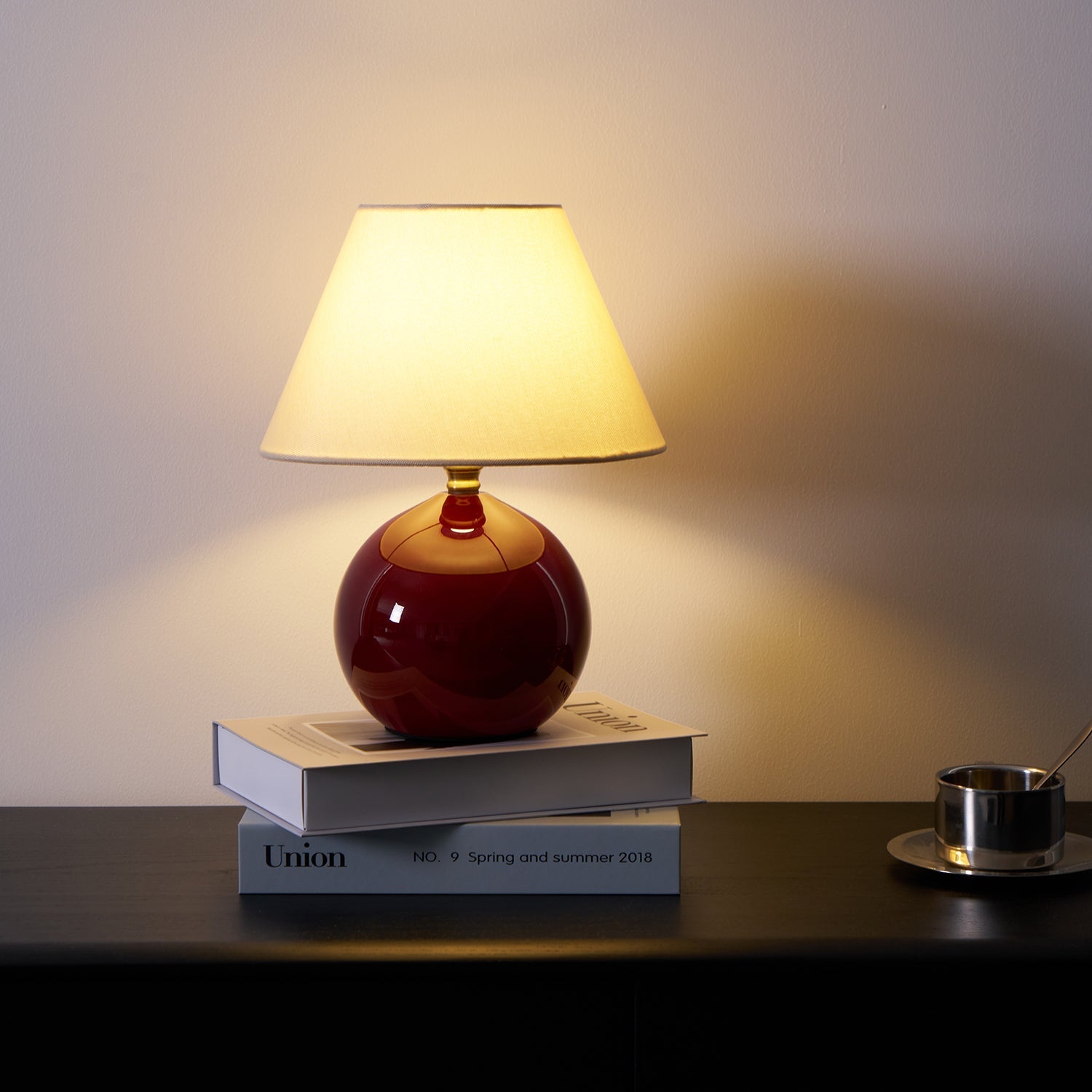 Red Nanu Table Lamp | Esilora