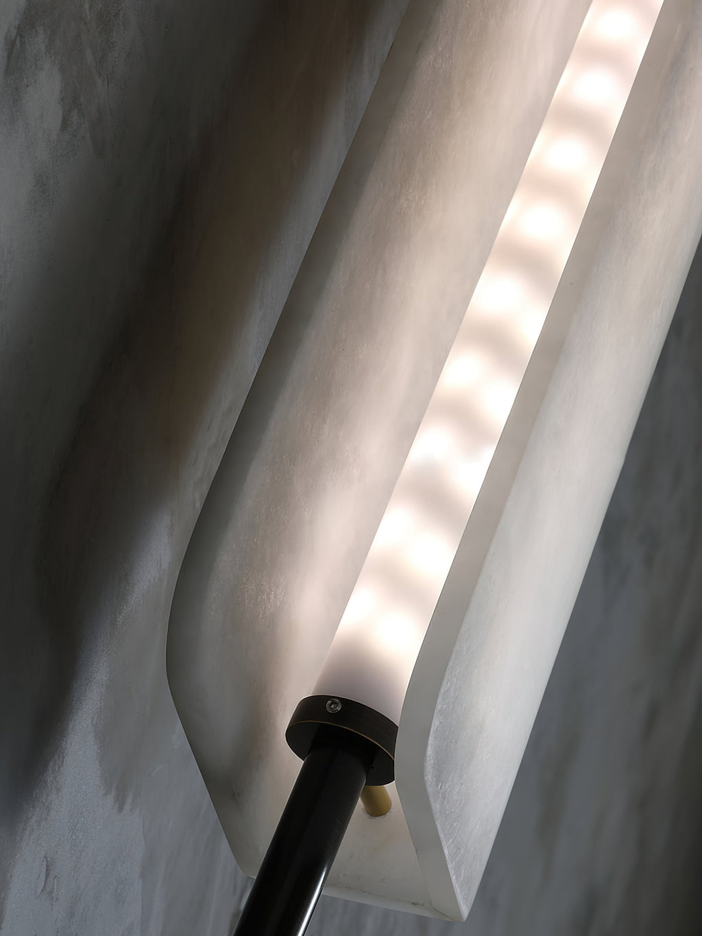 Kinkairo Alabaster Wall Lamp | Esilora
