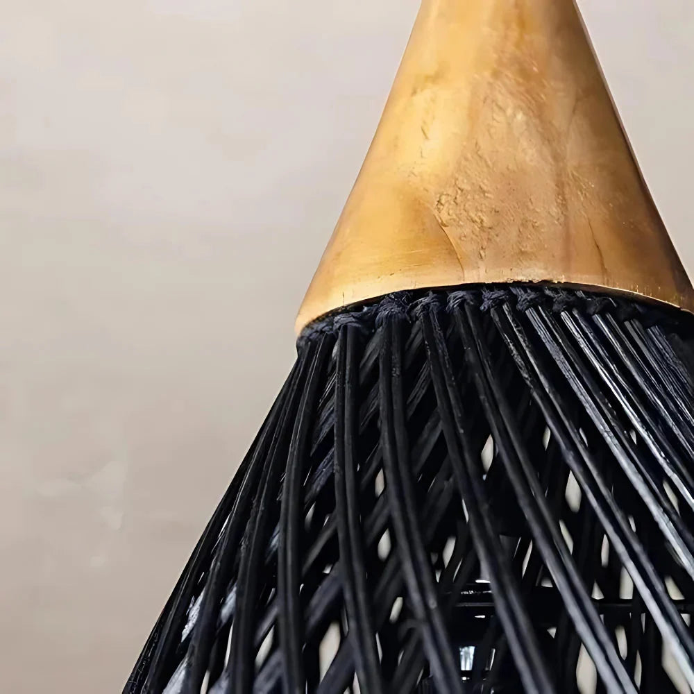 Ręcznie wykonana wisząca lampa z rattanu w formie gobelinu | Esilora