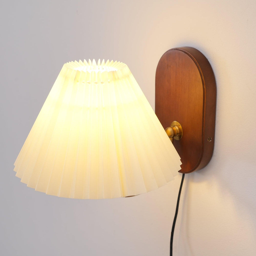 Louise Plug In Wall Lamp | Esilora