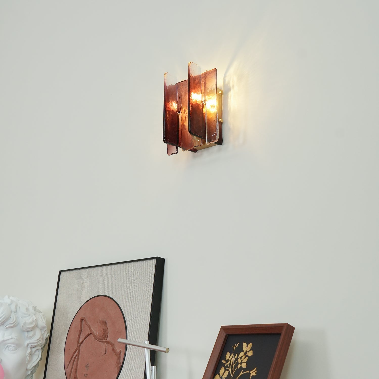 Verdura Architectural Wall Mounted Lamp with Glass Panel Design | Esilora