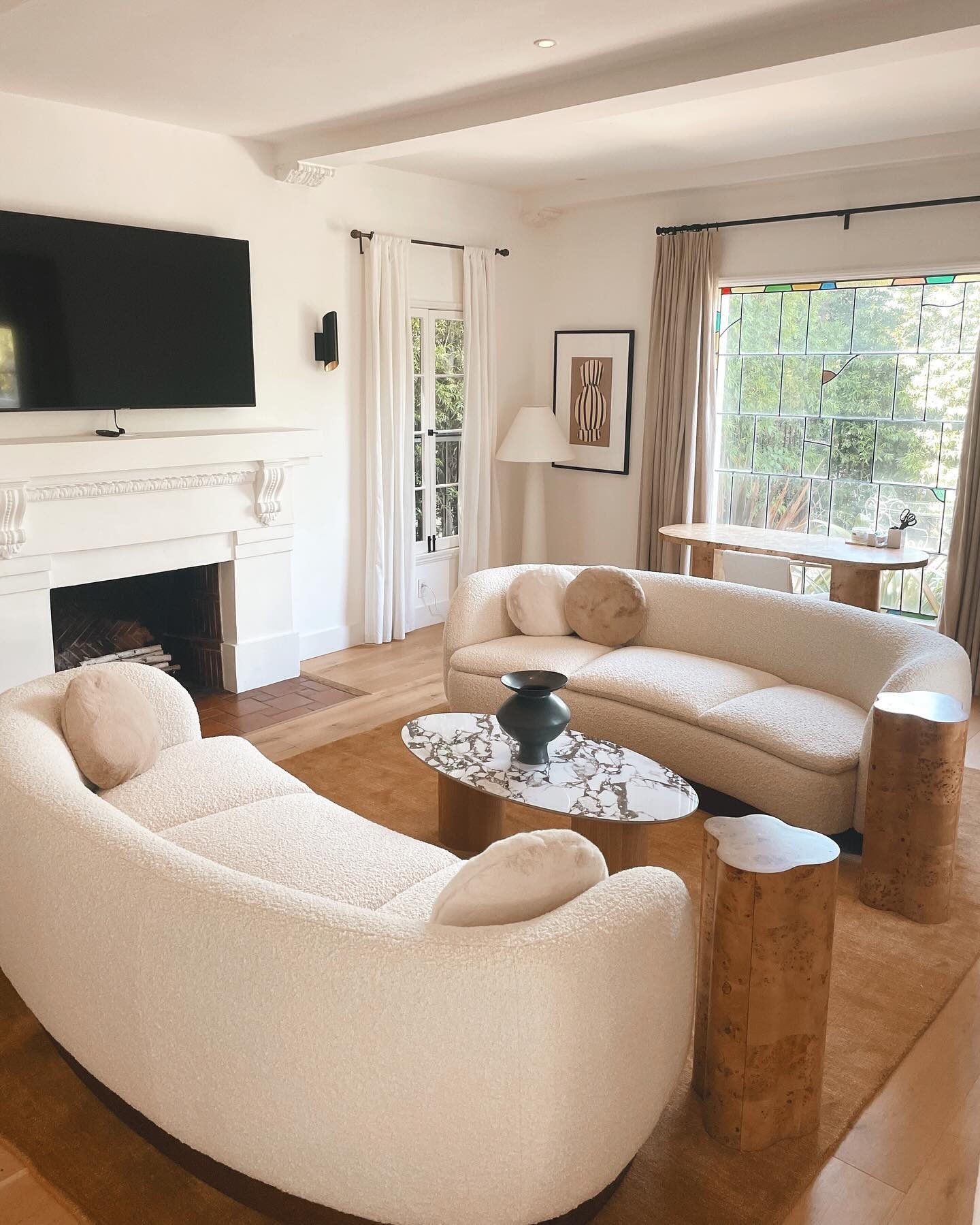 Polar White Floor Lamp | Esilora