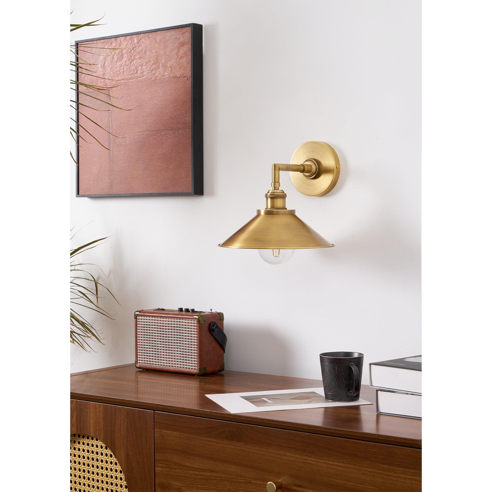 Whizzer Wall Lamp | Esilora