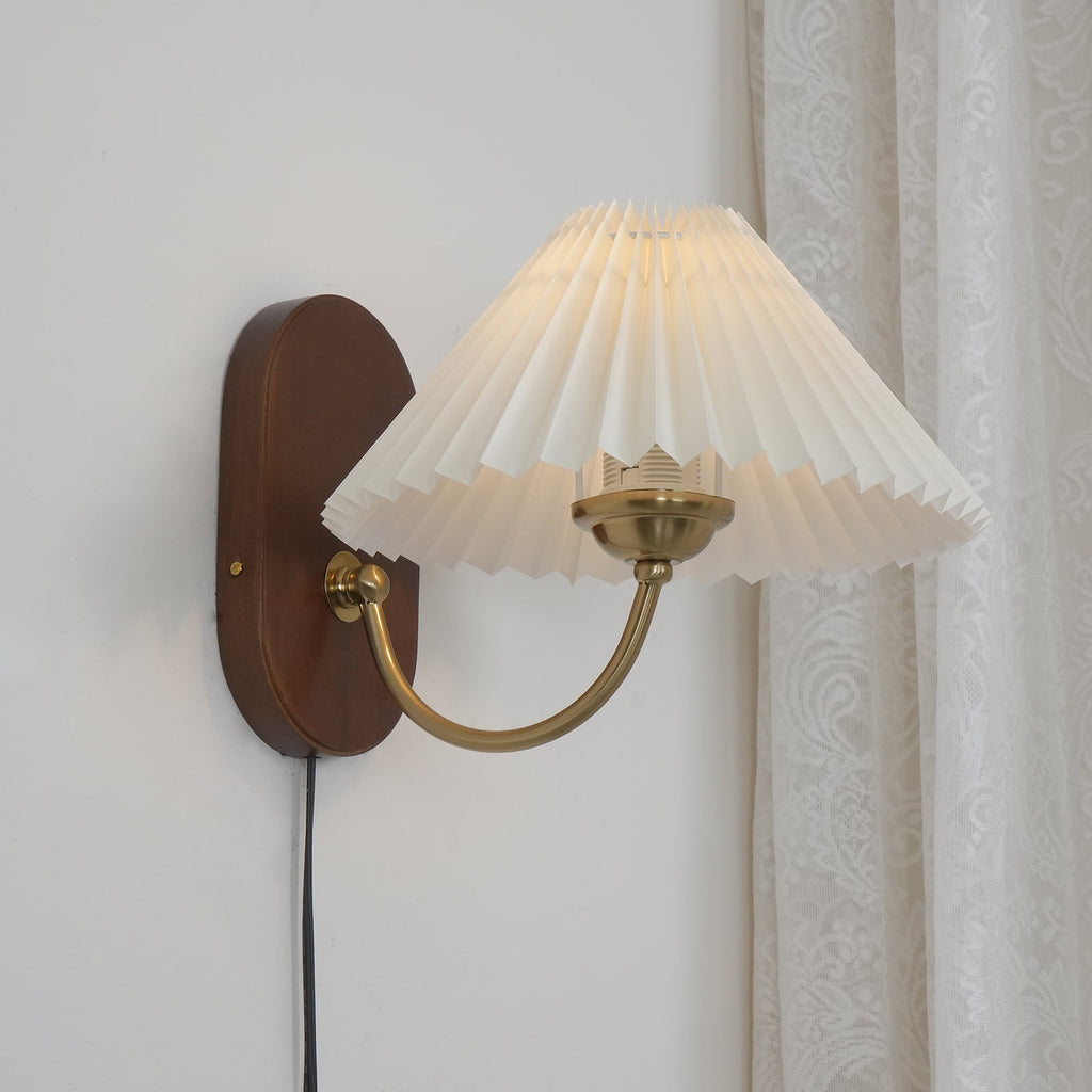 Louise Plug In Wall Lamp | Esilora