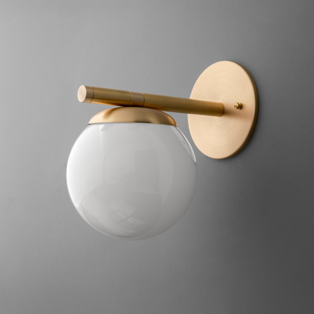 Glorica Glass Minimalist Metal and Glass Wall Sconce – Elegant Decorative Light Fixture for Living Rooms and Hallways | Esilora