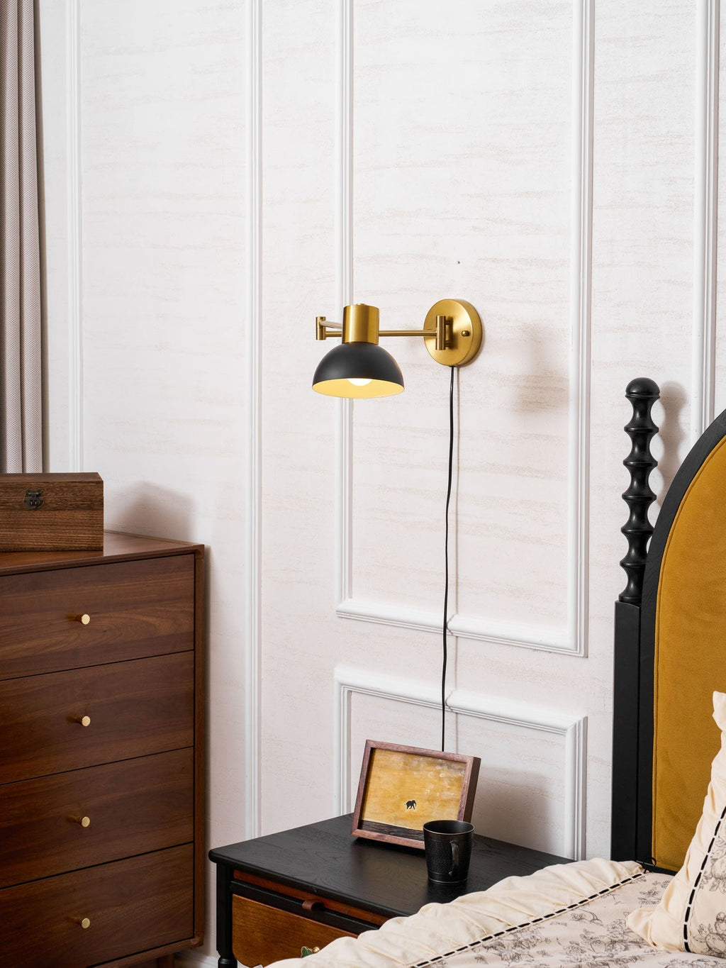 Adjustable Arm Plug In Wall Lamp | Esilora
