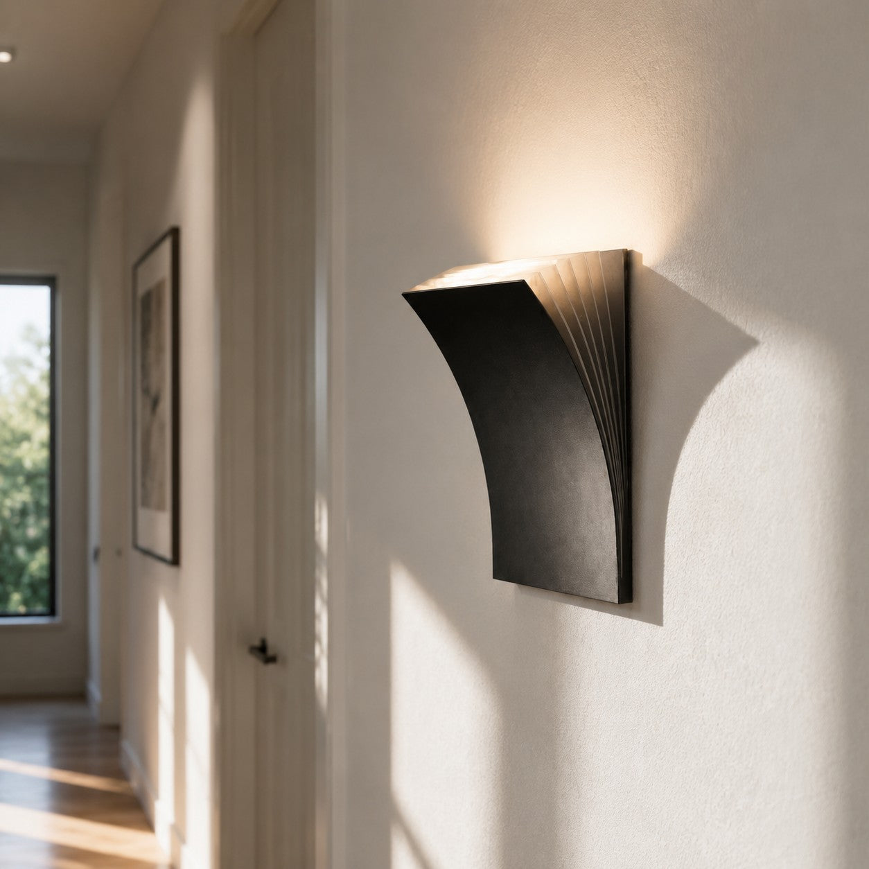 Minimalistische Gebogene LED Wandleuchte für Flur oder Schlafzimmer | Esilora